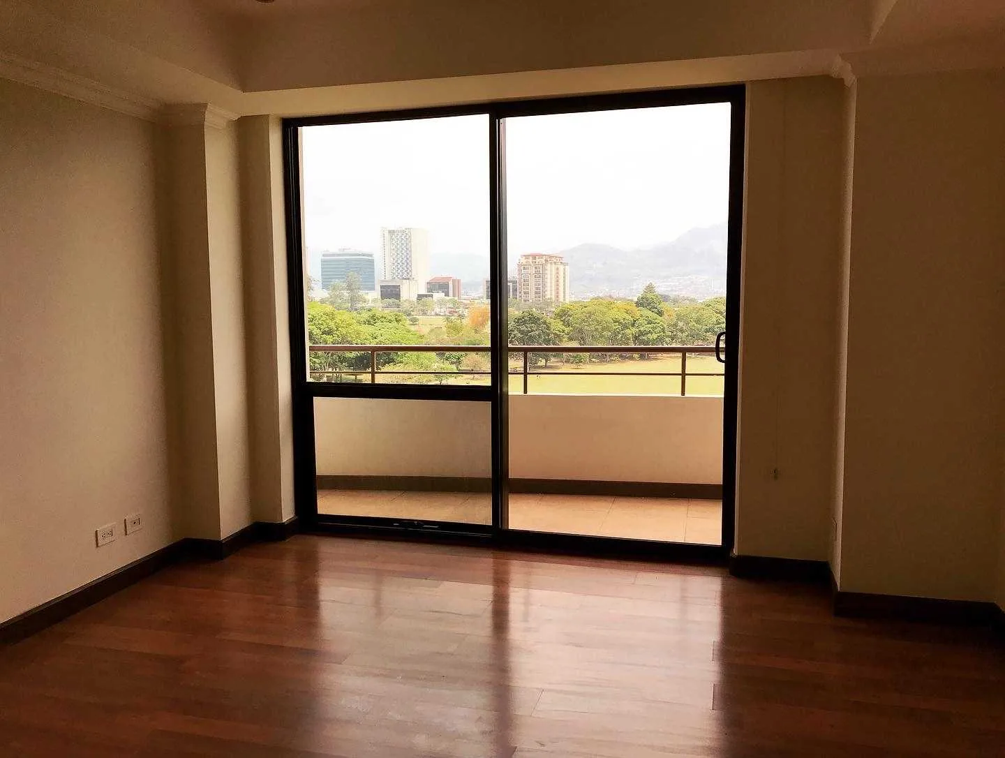Alquiló hermoso apartamento, en Sabana Norte - foto 2