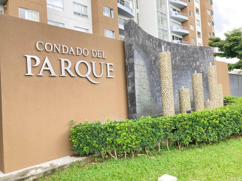 SE VENDE APARTAMENTO CONDADO DEL PARQUE