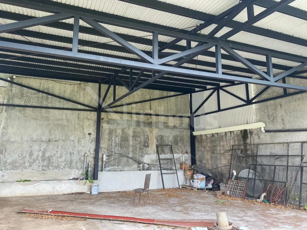 Se alquila amplia casa comercial ideal para restaurante en Heredia centro
