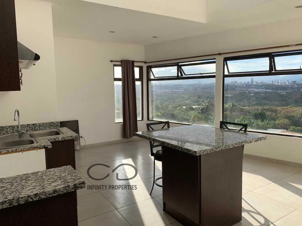 APARTAMENTO EN HEREDIA CON ESPECTACULARES VISTAS 2 HABITACIONES - foto 4