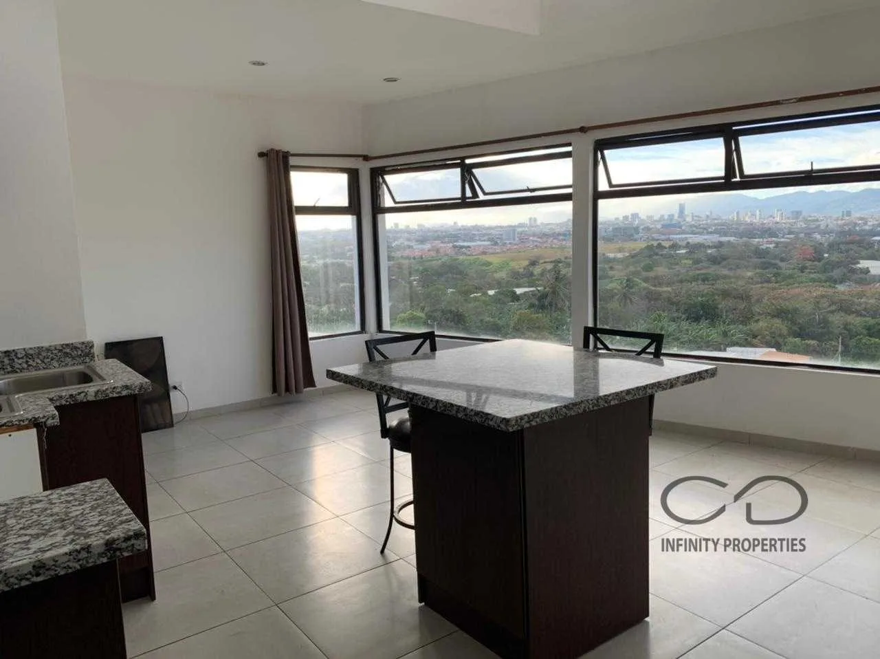 APARTAMENTO EN HEREDIA CON ESPECTACULARES VISTAS 2 HABITACIONES - foto 2