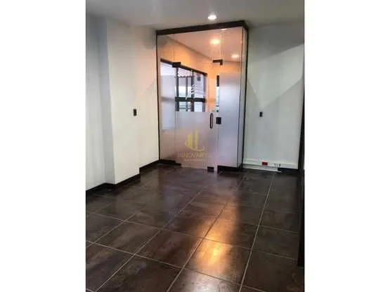 Local comercial de 162 m2 en alquiler, Plaza Itskatzú - foto 4