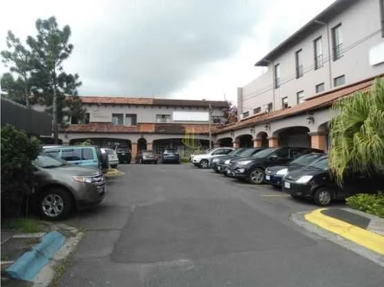 Local comercial de 136 m2 en alquiler, Trejos Montealegre - foto 6