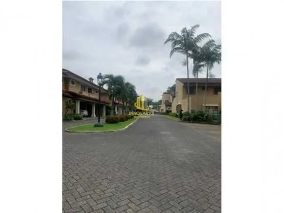 Casa de dos plantas en alquiler, Condominio Alameda. Pozos de Santa Ana - foto 2