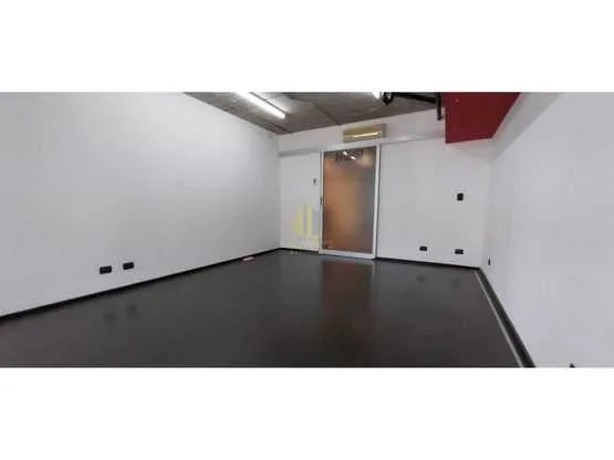 Local comercial de 58 m2 en venta, Avalon Santa Ana - foto 3