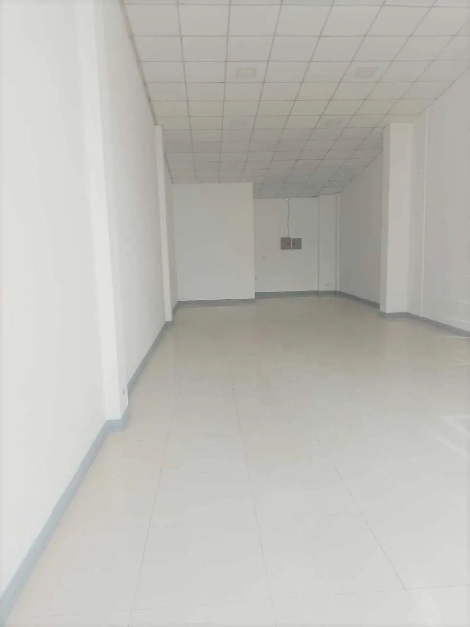 Local comercial de 75 m2 en alquiler, Escazú - foto 4