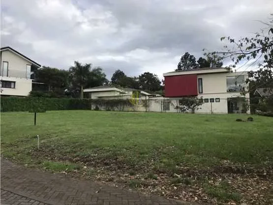 En venta lote residencial de 887 m2 en Residencial Los Reyes, La Guácima - foto 2