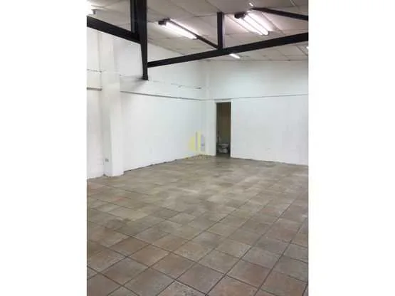 Local comercial de 70 m2 en alquiler, cerca del centro de Escazú - foto 4