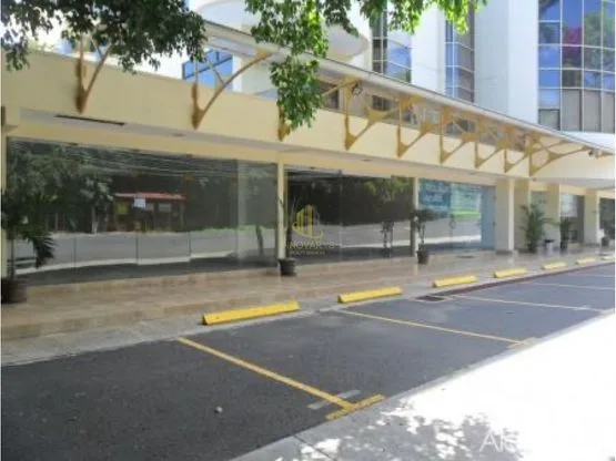 Local comercial de 82 m2 en alquiler, cerca del centro de Escazú