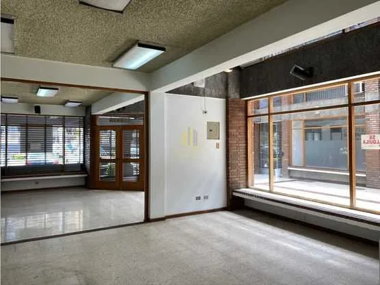 Local comercial de 136 m2 en alquiler, CC Trejos Montealegre - foto 5