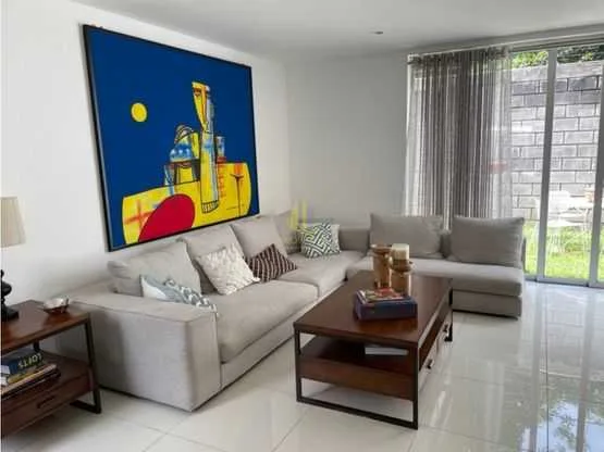 Casa de tres niveles en alquiler y venta, Condominio Valle Soleado. Pozos de Santa Ana - foto 2