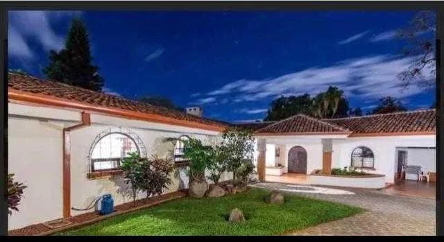En alquiler casa independiente cerca de Plaza Maynard, San Rafael de Escazú - foto 4