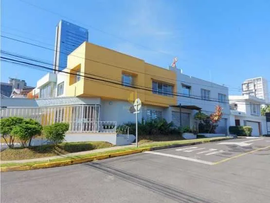 En alquiler oficina de 550 m2 en Sabana Norte, San José - foto 2