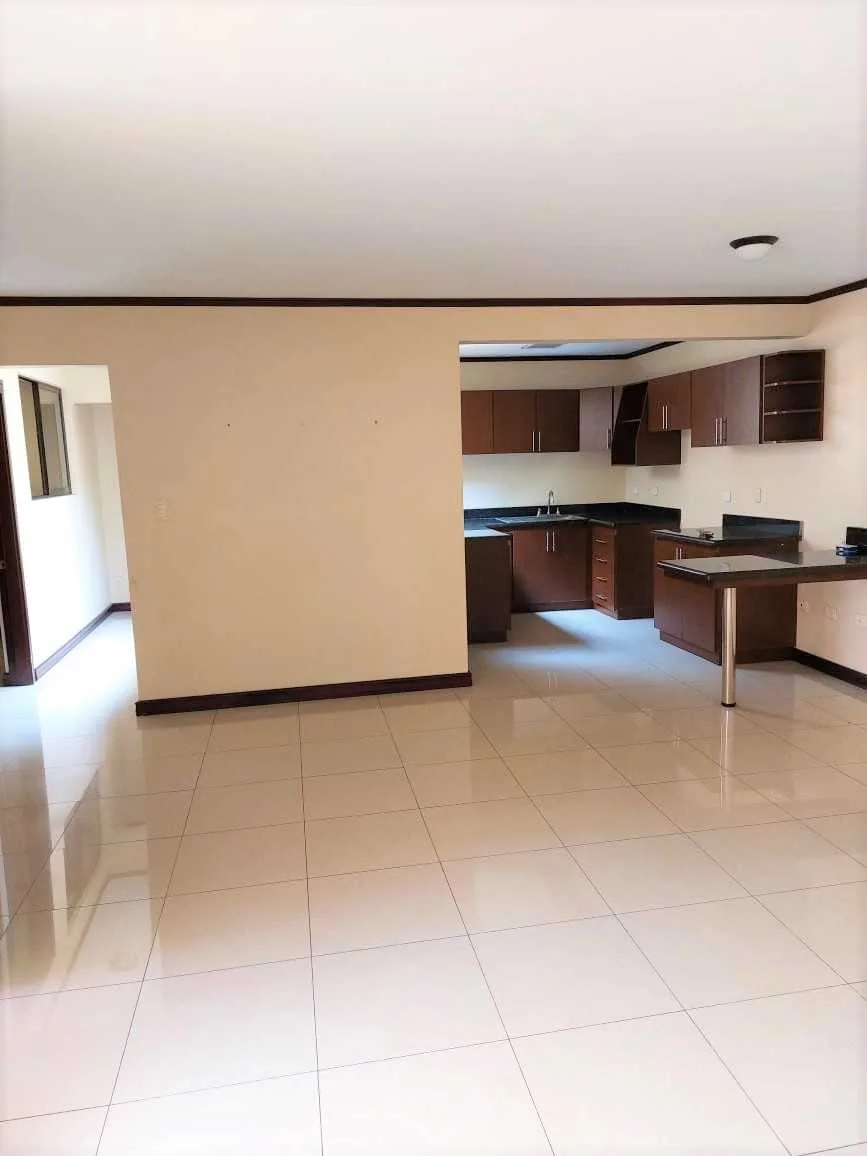 En alquiler apartamento en edificio de pocas unidades, Escazú - foto 3