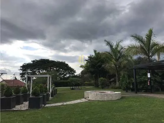 En venta lote residencial de 997 m2 en Los Reyes, La Guácima - foto 5