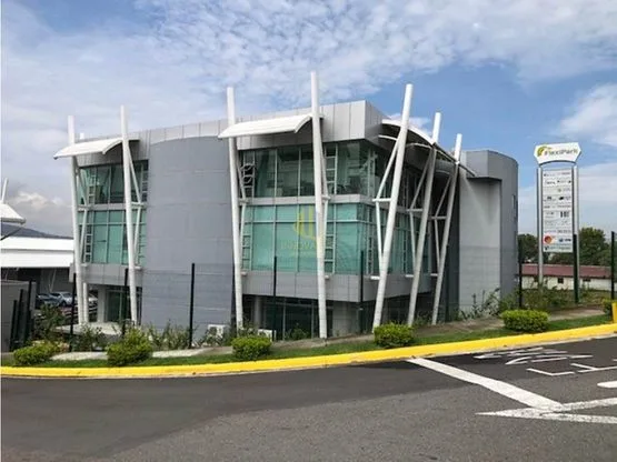 Oficina de 540 m2 en alquiler, Flexipark Lindora. Pozos de Santa Ana