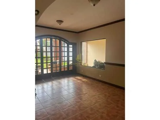 Amplia casa de dos plantas en residencial, Pozos de Santa Ana - foto 3