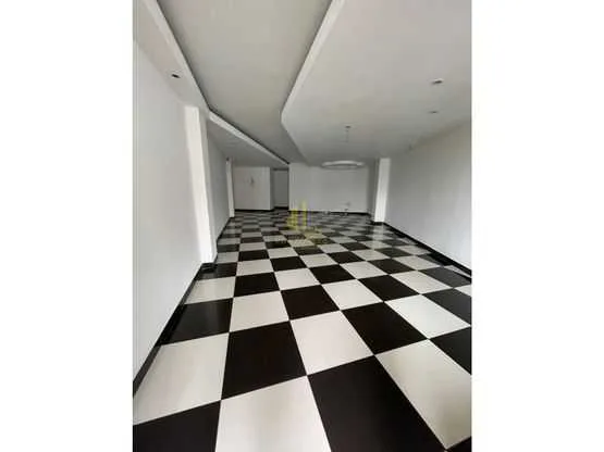 Local comercial de 99 m2 en alquiler, Plaza Itskatzú - foto 3