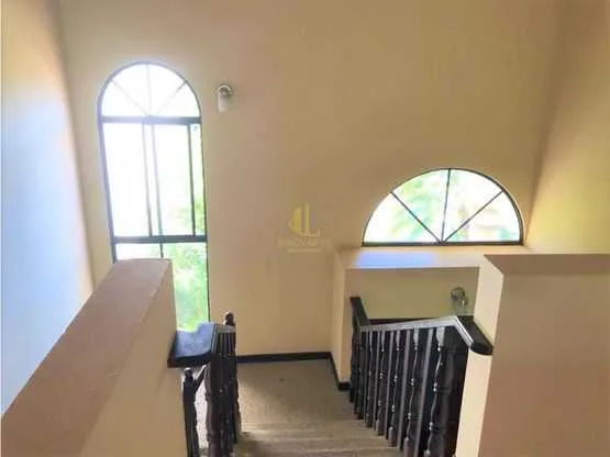 Casa de dos plantas en condominio a la venta, Río Oro de Santa Ana - foto 4