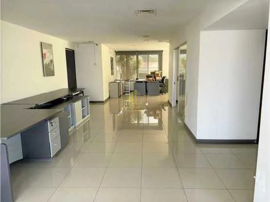 Local comercial u oficina de 275 m2 en alquiler, Sabana Oeste - foto 5