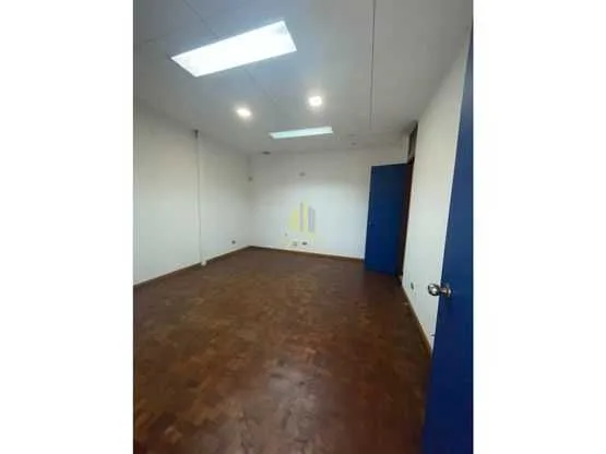 Local comercial de 323 m2 en alquiler, CC Trejos Montealegre - foto 4