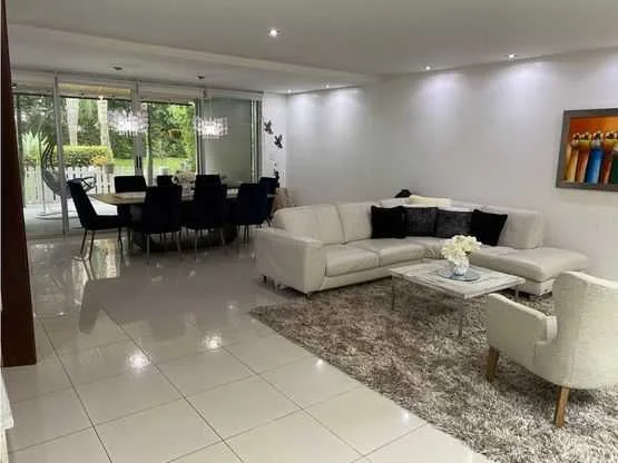 Moderna casa con estilo contemporáneo en venta, Condominio Nuvo Santa Ana - foto 3