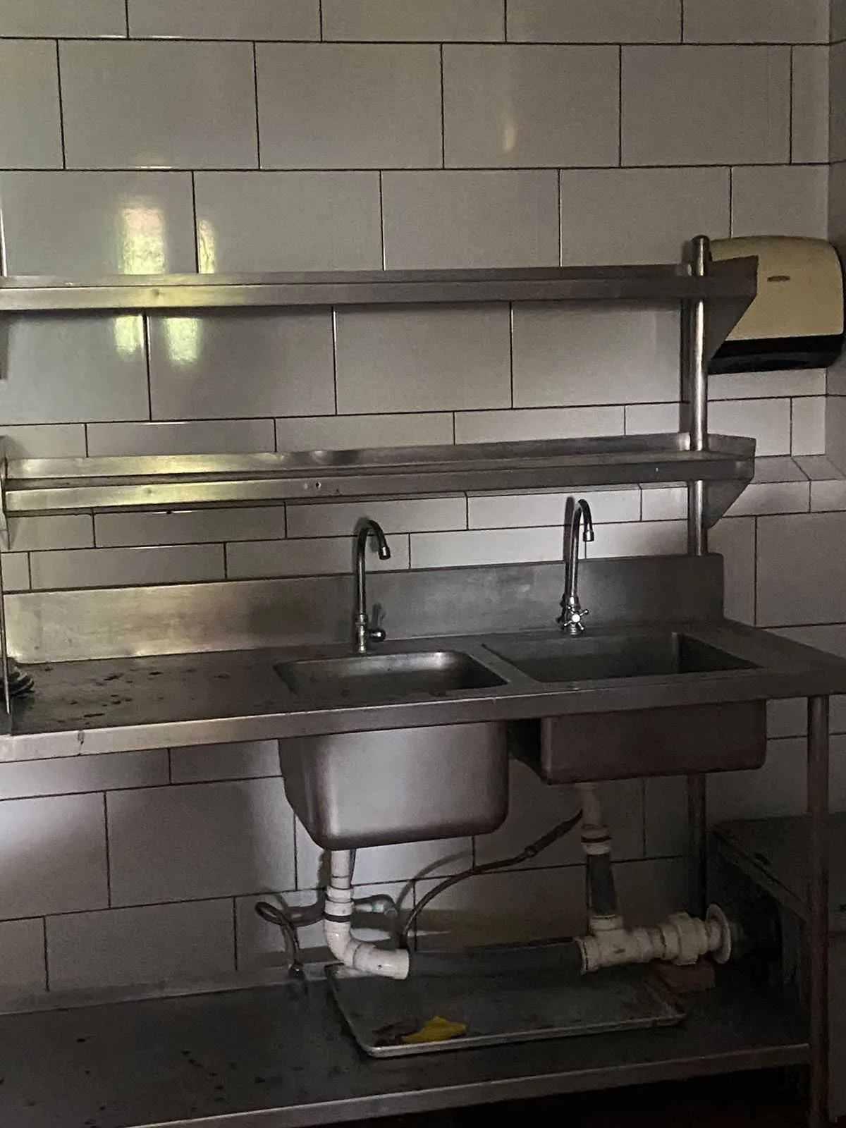 Local comercial de 110 m2 ideal para pizzería o restaurante en alquiler, Cond. Del Río - foto 4
