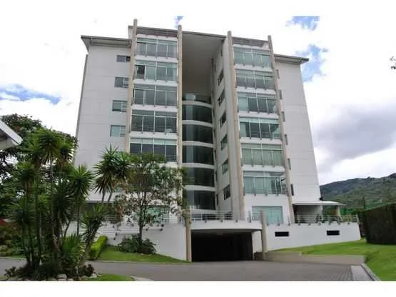 Apartamento con linda vista a la venta en Bohemia Country, San Rafael de Escazú - foto 2
