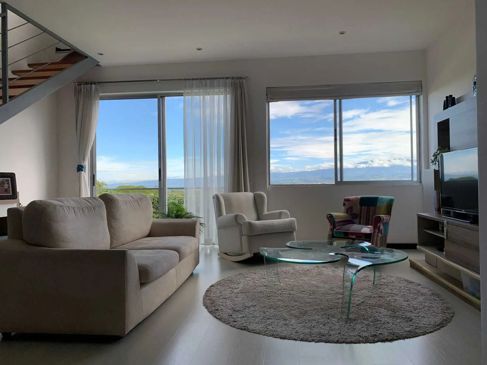 Apartamento con línea blanca en alquiler, Condominio Nova Lofts. Pozos de Santa Ana - foto 2