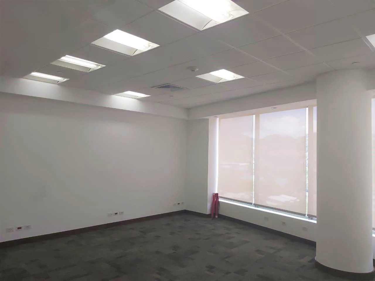 Oficina remodelada de 171 m2 en Edificio Meridiano, Guachipelín de Escazú - foto 4