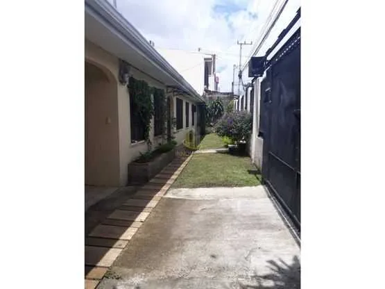 A la venta casa con uso de suelo mixto, Pozos de Santa Ana - foto 6