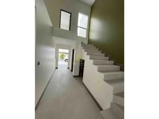Casa de dos plantas para estrenar a la venta, cerca de Santa Ana Hills - foto 4