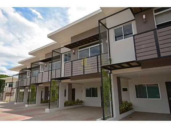 Condominio de dos plantas a la venta en Sol Park, Pozos de Santa Ana ¡PRECIO REDUCIDO! - foto 3