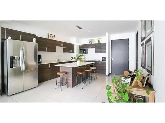 Moderno apartamento en alquiler, Condominio Novaloft Santa Ana - foto 3