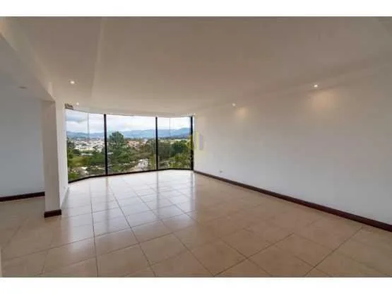 Moderno apartamento a la venta en torre, Bello Horizonte de Escazú - foto 4