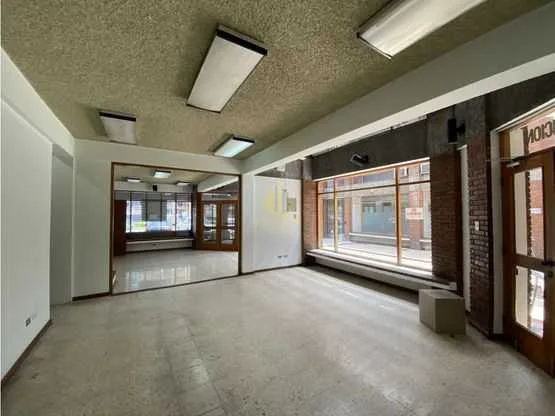 Local comercial de 136 m2 en alquiler, CC Trejos Montealegre - foto 3