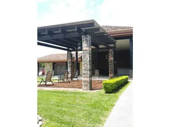 Lote residencial de 619 m2 en Condominio Bosque Dorado, Brasil de Mora - foto 4
