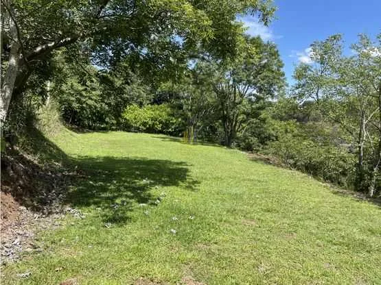 Lote residencial de 2114 m2 en Urbanización Valle Dorado, La Guácima - foto 3