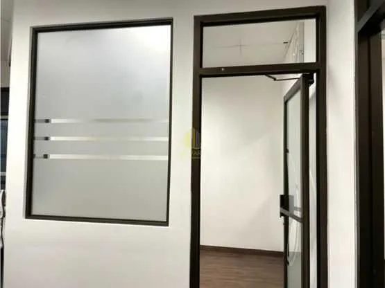 Local comercial u oficina de 200 m2 en alquiler, Sabana Oeste - foto 4