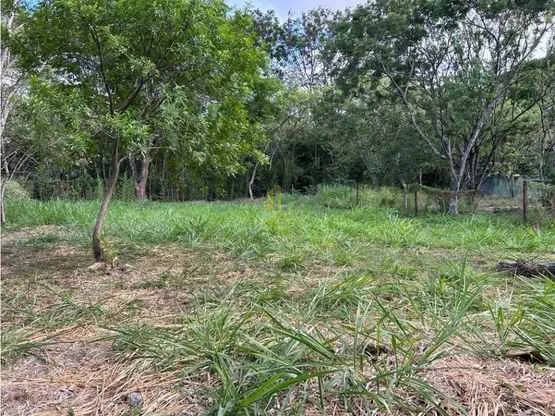 A la venta lote residencial de 648 m2, Brasil de Santa Ana - foto 3
