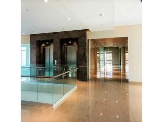 Oficina de 83 m2 en alquiler, City Place Santa Ana - foto 2