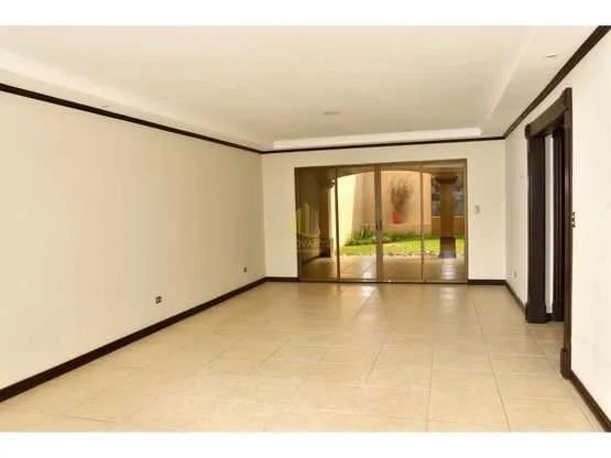 Casa de dos plantas en alquiler y venta en residencial, Santa Ana - foto 2