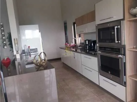En venta casa con acabados de lujo en Hacienda Espavel, La Guácima - foto 4