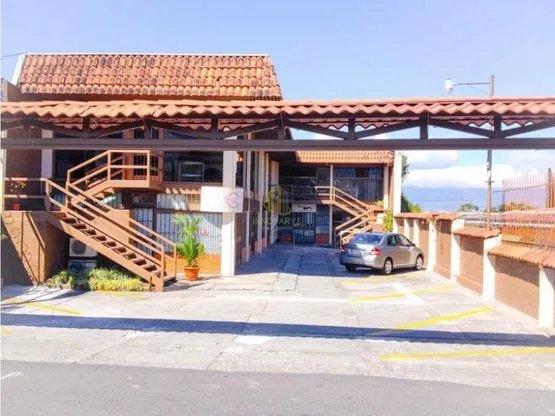 Local comercial de 70 m2 en alquiler, cerca del centro de Escazú