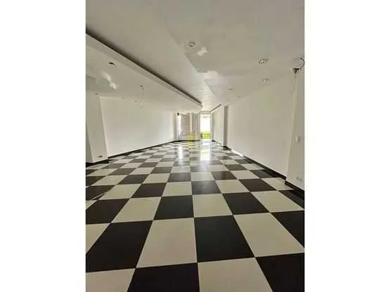 Local comercial de 99 m2 en alquiler, Plaza Itskatzú - foto 4
