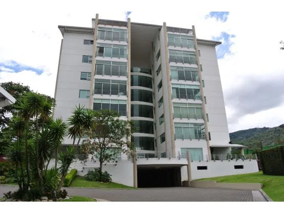 Apartamento con linda vista a la venta en Bohemia Country, San Rafael de Escazú