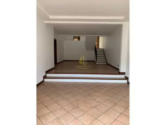 Casa independiente de tres niveles, Residencial Los Laureles. San Rafael de Escazú - foto 2