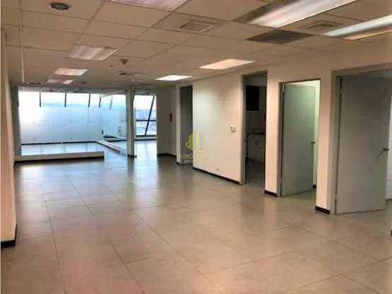 Oficina de 146 m2 en Torre Mercedes, Paseo Colón. - foto 5