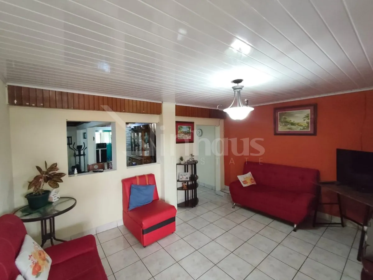 Venta de casa en Alajuelita - foto 5