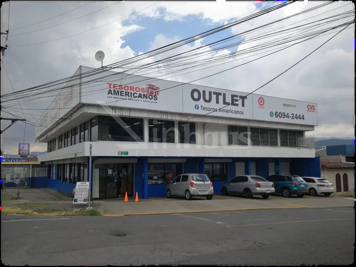 Venta de propiedad Comercial Alquilada para Inversión sobre calle principal de San Francisco de 2 Rios, San José
